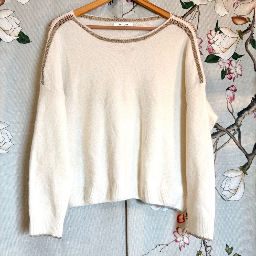 Winter White K-Minimal Balletcore Quiet Luxury Gold Metallic Trim Fuzzy Sweater